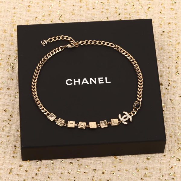 replica,repliche,fake,1:1,earrings,bracelet,ring,jewelry Collana girocollo Chanel con diamanti quadrati neri