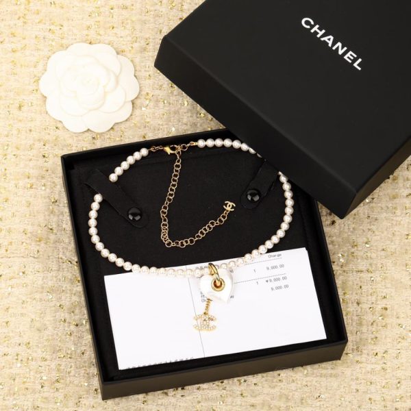 replica,repliche,fake,1:1,earrings,bracelet,ring,jewelry Collana con pendente Chanel Love Pearl