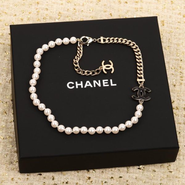 replica,repliche,fake,1:1,earrings,bracelet,ring,jewelry Collana di perle Chanel a mezza catena nera C