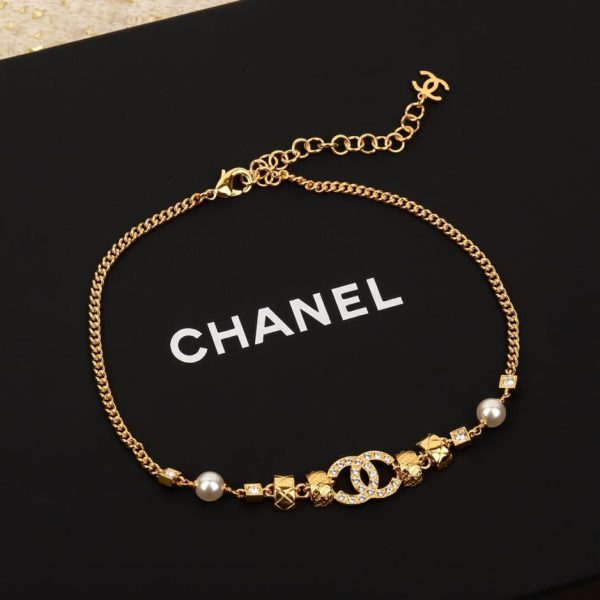 replica,repliche,fake,1:1,earrings,bracelet,ring,jewelry Collana girocollo con perle e diamanti Chanel