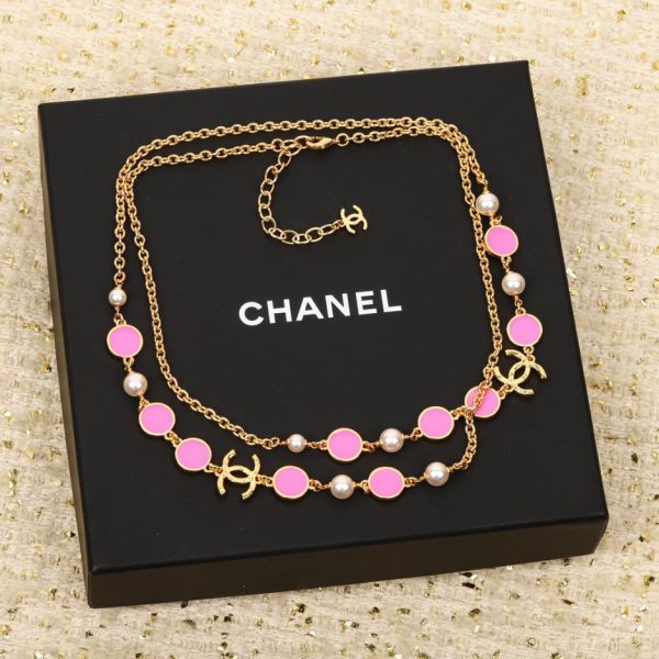 replica,repliche,fake,1:1,earrings,bracelet,ring,jewelry Maglione Chanel a doppia C con catena in agata rosa