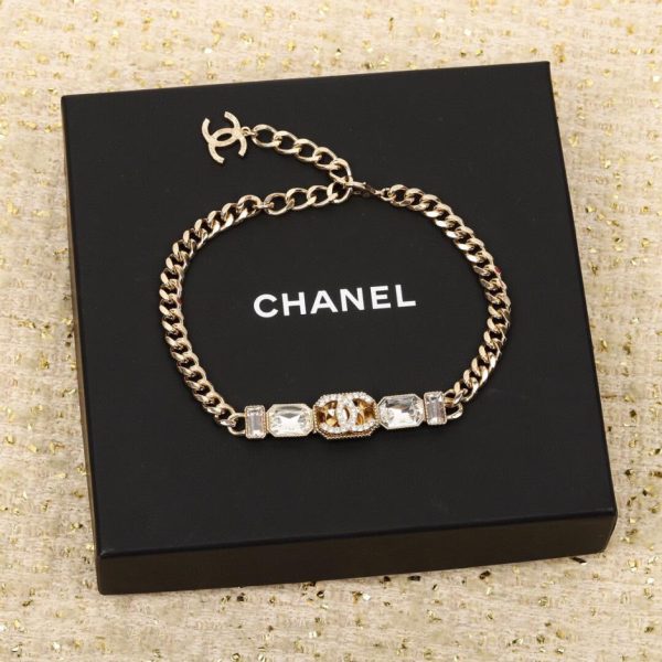 replica,repliche,fake,1:1,earrings,bracelet,ring,jewelry Collana girocollo quadrata di Chanel