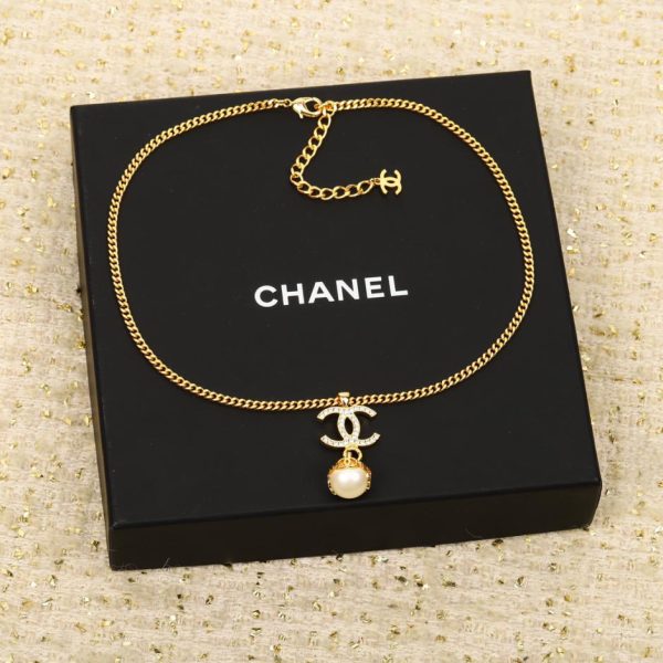 replica,repliche,fake,1:1,earrings,bracelet,ring,jewelry Collana Chanel con lettera doppia C a forma di perla