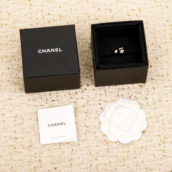 replica,repliche,fake,1:1,earrings,bracelet,ring,jewelry Anello Chanel misura 5