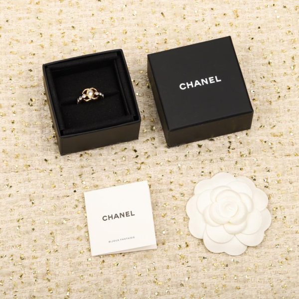replica,repliche,fake,1:1,earrings,bracelet,ring,jewelry Anello marquise a doppia C con orecchio di grano Chanel