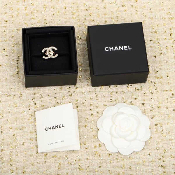 replica,repliche,fake,1:1,earrings,bracelet,ring,jewelry Anello doppia C fatto a mano di Chanel