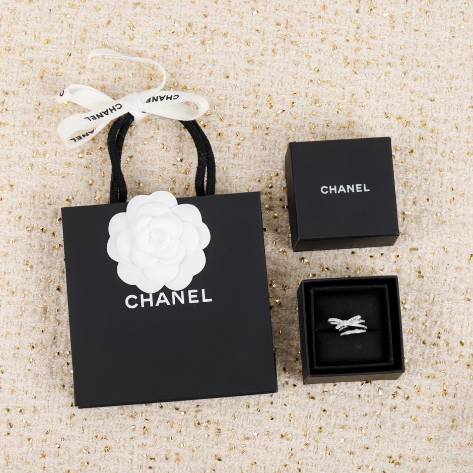 replica,repliche,fake,1:1,earrings,bracelet,ring,jewelry Anello con fiocco Chanel replica,repliche,fake,1:1,earrings,bracelet,ring,jewelry Anello con fiocco Chanel