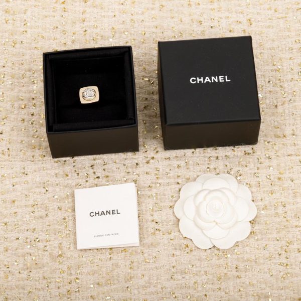 replica,repliche,fake,1:1,earrings,bracelet,ring,jewelry Anello laboratorio Chanel