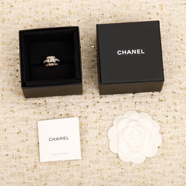 replica,repliche,fake,1:1,earrings,bracelet,ring,jewelry Anello Chanel pieno di diamanti