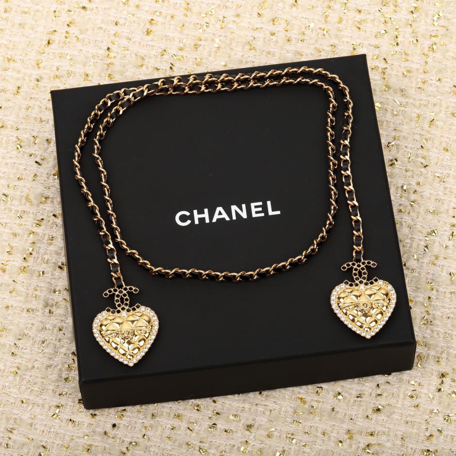 replica,repliche,fake,1:1,earrings,bracelet,ring,jewelry Catena maglione Chanel Black Diamond con doppia C e diamanti Love replica,repliche,fake,1:1,earrings,bracelet,ring,jewelry Catena maglione Chanel Black Diamond con doppia C e diamanti Love