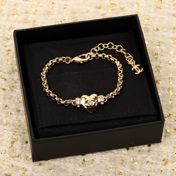 replica,repliche,fake,1:1,earrings,bracelet,ring,jewelry Bracciale a catena dell’amore di Chanel