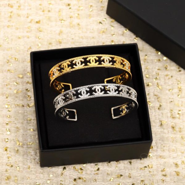 replica,repliche,fake,1:1,earrings,bracelet,ring,jewelry Bracciale doppia c di Chanel