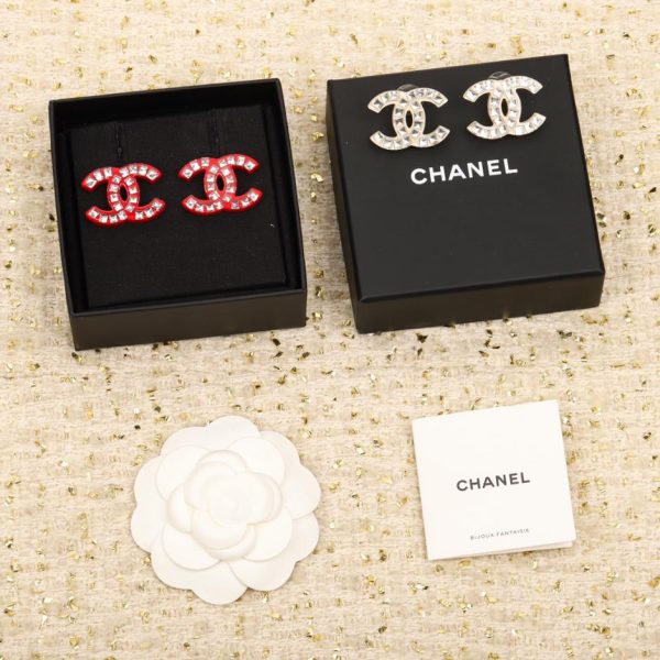 Nuovi orecchini doppia C di Chanel