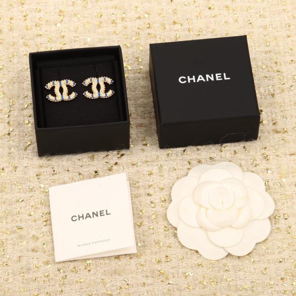 Orecchini doppia c smaltati a righe verticali Chanel