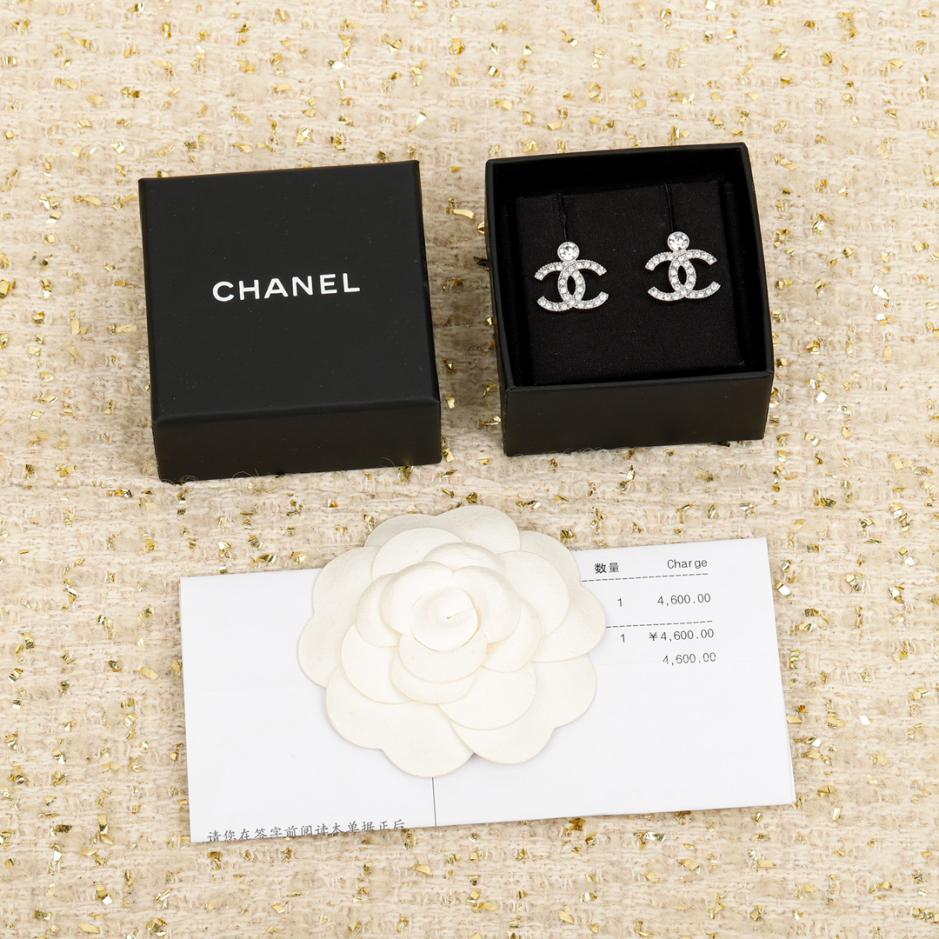replica,repliche,fake,1:1,earrings,bracelet,ring,jewelry Orecchini doppia c di Chanel replica,repliche,fake,1:1,earrings,bracelet,ring,jewelry Orecchini doppia c di Chanel