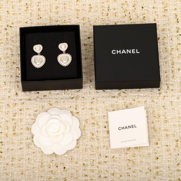 Orecchini Chanel Love Pearl con diamanti