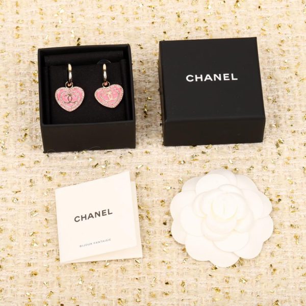 Orecchini Love Chanel a doppio cerchio smaltato