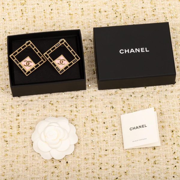 Orecchini Chanel neri con strass quadrati e diamanti