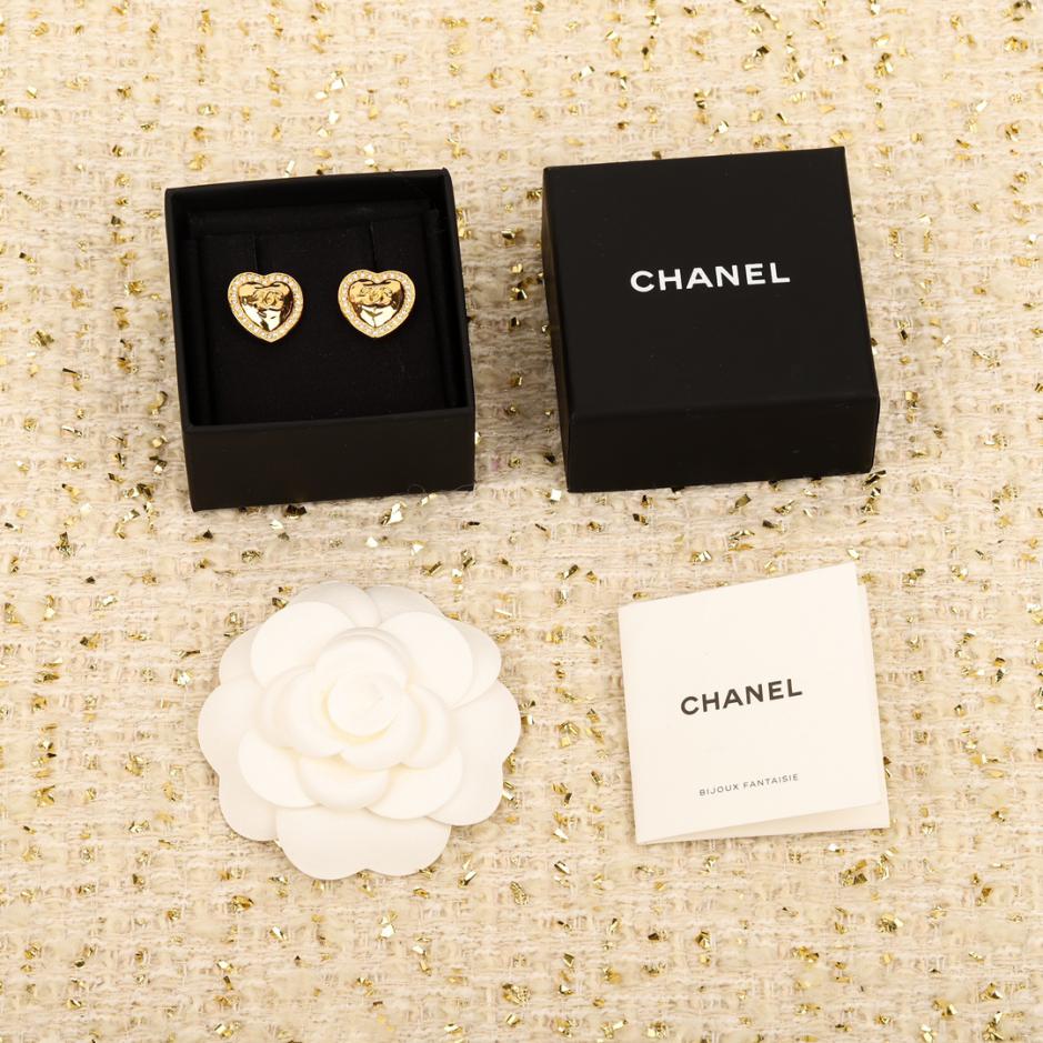 replica,repliche,fake,1:1,earrings,bracelet,ring,jewelry Orecchini doppia c Chanel Love replica,repliche,fake,1:1,earrings,bracelet,ring,jewelry Orecchini doppia c Chanel Love
