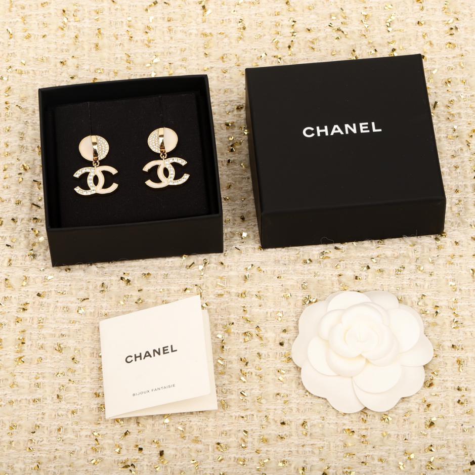 replica,repliche,fake,1:1,earrings,bracelet,ring,jewelry Orecchini doppia C Chanel replica,repliche,fake,1:1,earrings,bracelet,ring,jewelry Orecchini doppia C Chanel
