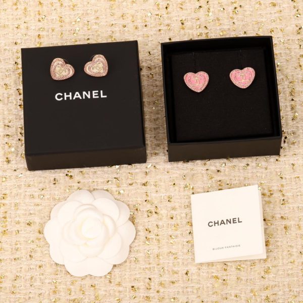 replica,repliche,fake,1:1,earrings,bracelet,ring,jewelry Orecchini Love Chanel a doppio cerchio in smalto rosa