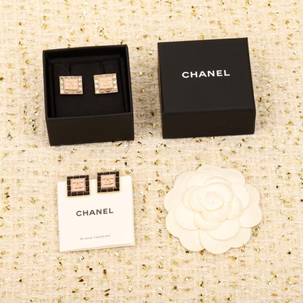 replica,repliche,fake,1:1,earrings,bracelet,ring,jewelry Orecchini Chanel doppia c quadrati rosa