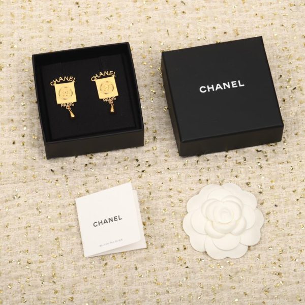 replica,repliche,fake,1:1,earrings,bracelet,ring,jewelry Orecchini quadrati in oro Chanel