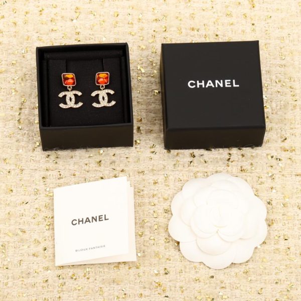 Orecchini Chanel doppia c con pietra marrone