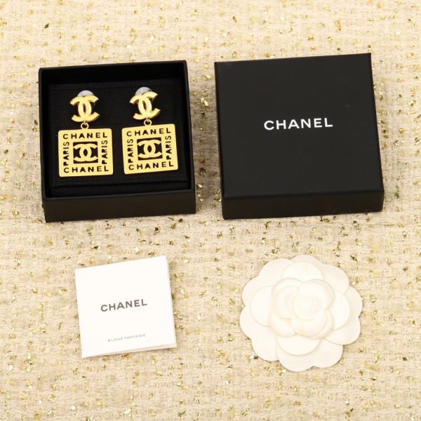 Orecchini quadrati vuoti Chanel doppia c