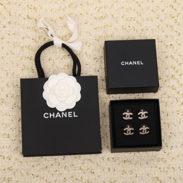 Orecchini doppia C Chanel