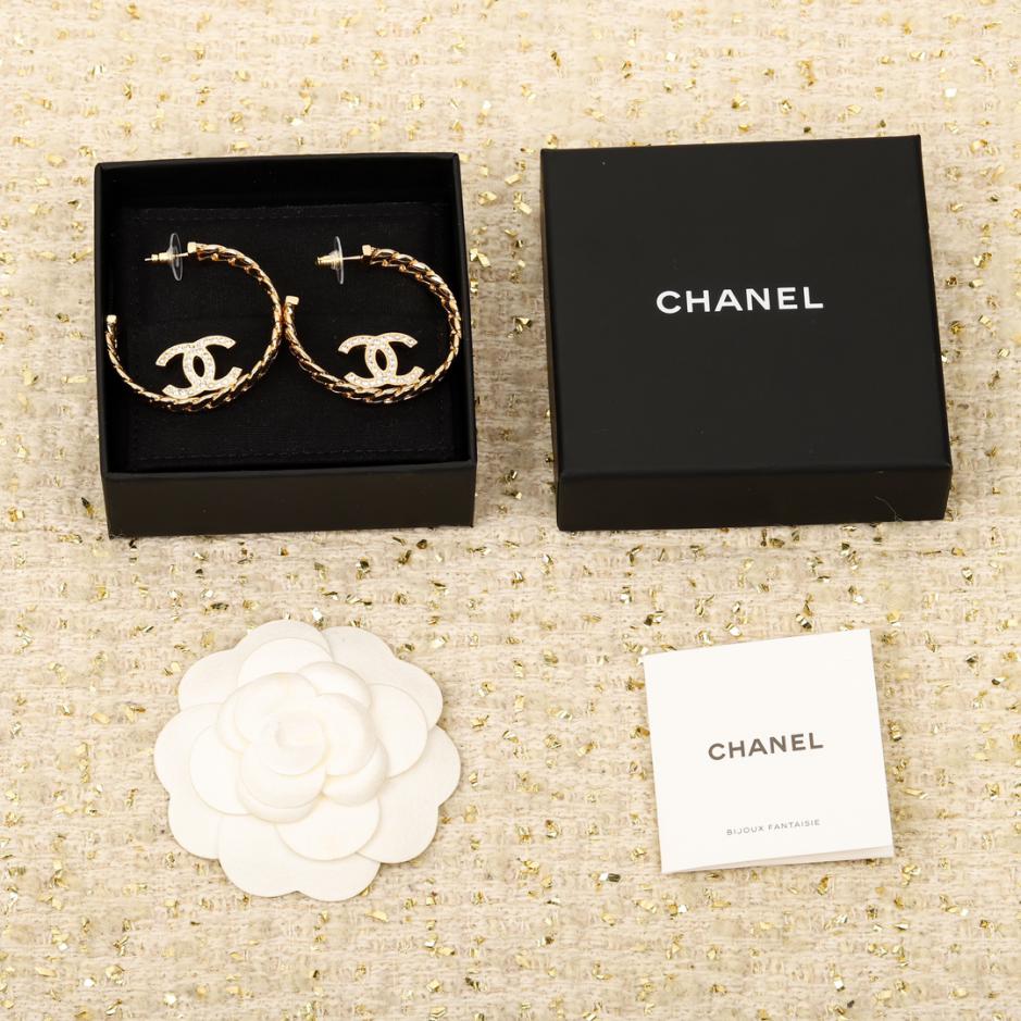 replica,repliche,fake,1:1,earrings,bracelet,ring,jewelry Orecchini doppia c a catena Chanel replica,repliche,fake,1:1,earrings,bracelet,ring,jewelry Orecchini doppia c a catena Chanel