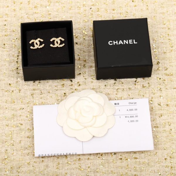 Orecchini doppia C Chanel grandi e piccoli con strass