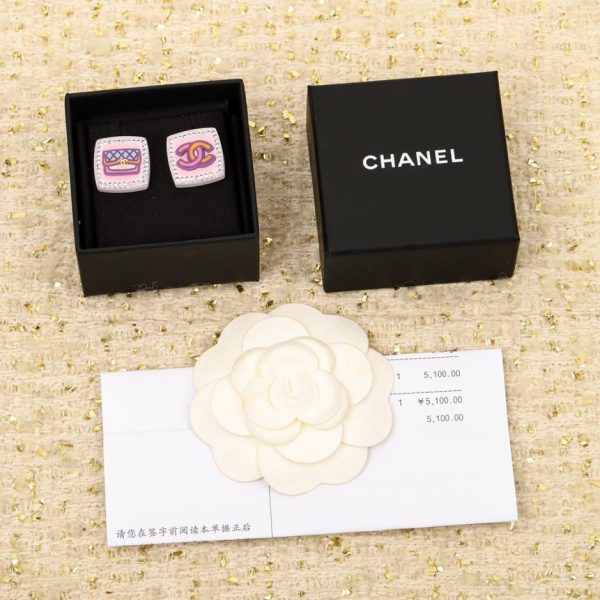 Orecchini Chanel doppia c in resina