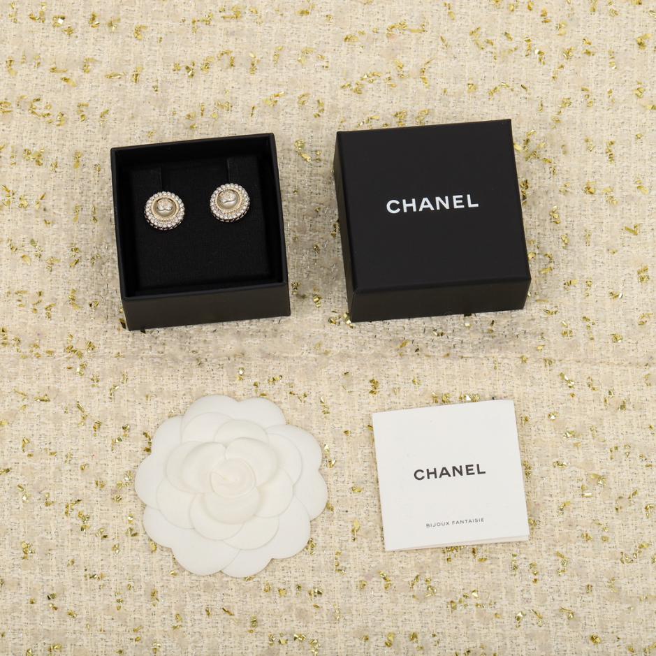 replica,repliche,fake,1:1,earrings,bracelet,ring,jewelry Orecchini doppia c Chanel autunno e inverno replica,repliche,fake,1:1,earrings,bracelet,ring,jewelry Orecchini doppia c Chanel autunno e inverno
