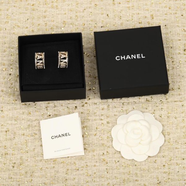 replica,repliche,fake,1:1,earrings,bracelet,ring,jewelry Orecchini con lettera Chanel