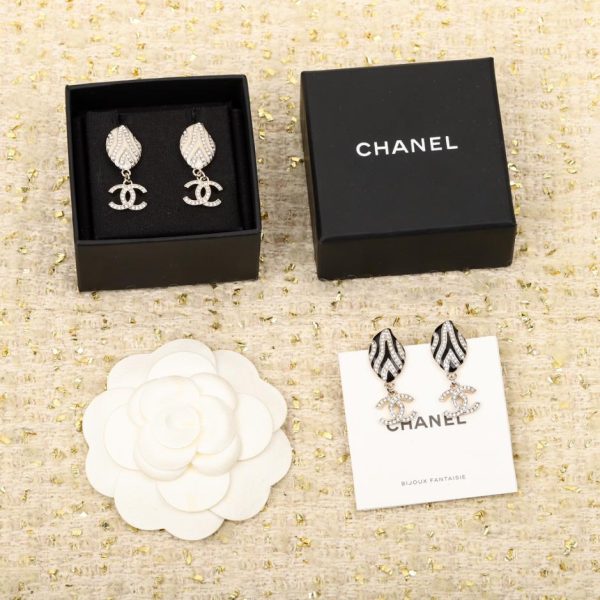 replica,repliche,fake,1:1,earrings,bracelet,ring,jewelry Orecchini Chanel doppia C stella a cinque punte