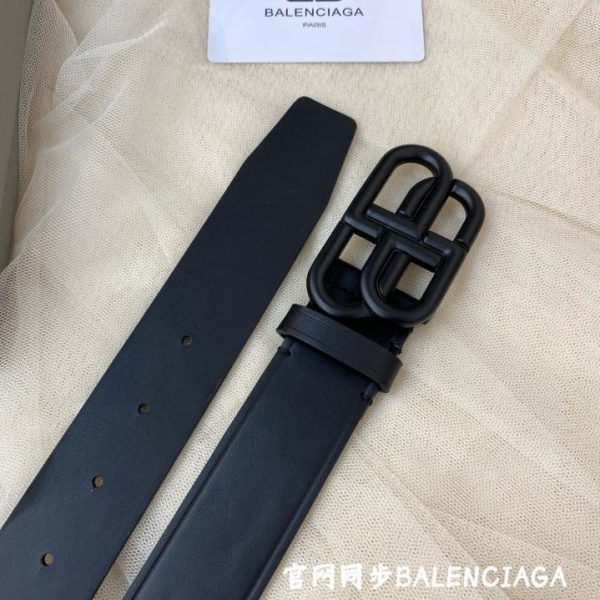 Cintura Balenciaga/larghezza 3,4 cm
