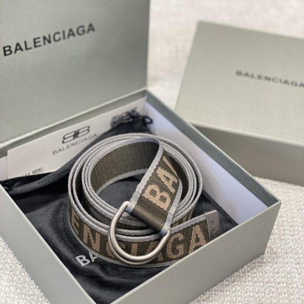 replica,repliche,fake,1:1,earrings,bracelet,ring,jewelry La nuova tessitura di Balenciaga
