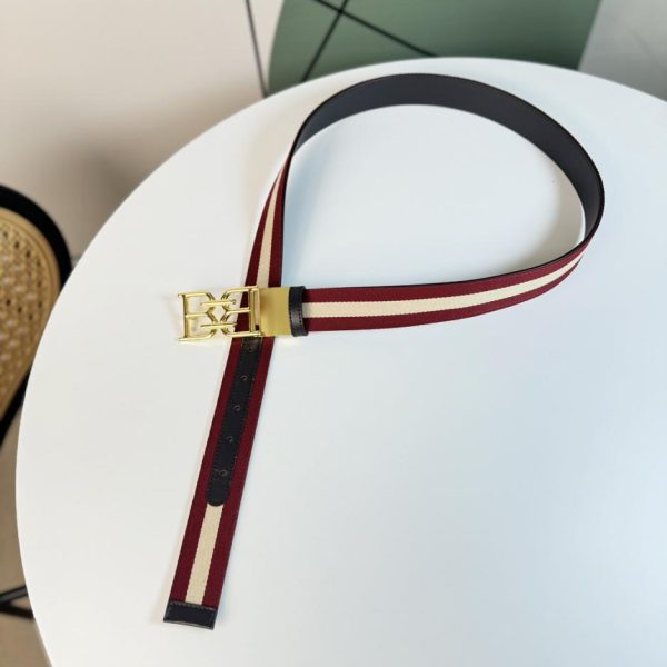 replica,repliche,fake,1:1,earrings,bracelet,ring,jewelry Stesso stile del contatore BALLY SHIFF 3.5