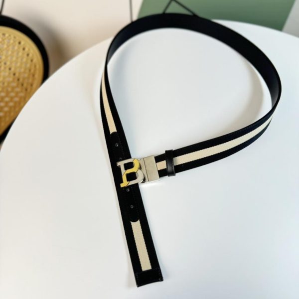 replica,repliche,fake,1:1,earrings,bracelet,ring,jewelry Stesso stile del contatore BALLY SHIFF 3.5