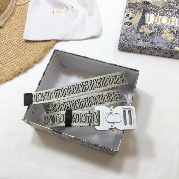 replica,repliche,fake,1:1,earrings,bracelet,ring,jewelry Cintura Dior