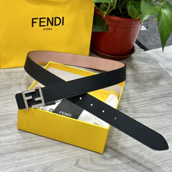 replica,repliche,fake,1:1,earrings,bracelet,ring,jewelry Cintura da donna FENDl larga 30 mm