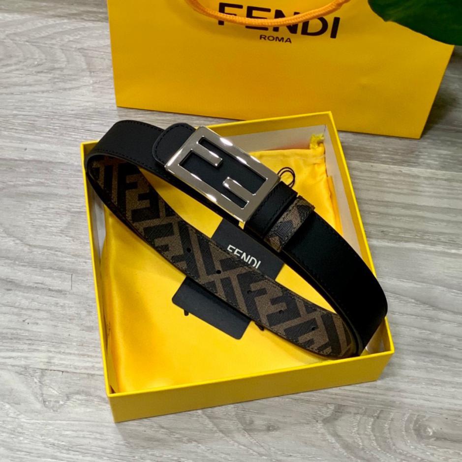 replica,repliche,fake,1:1,earrings,bracelet,ring,jewelry Cintura reversibile a doppio passante FENDI larga 3,0 cm replica,repliche,fake,1:1,earrings,bracelet,ring,jewelry Cintura reversibile a doppio passante FENDI larga 3,0 cm