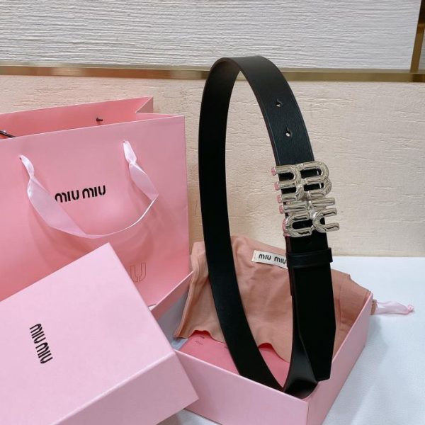 replica,repliche,fake,1:1,earrings,bracelet,ring,jewelry Giacca in pelle Miu Miu