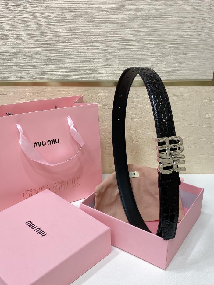 replica,repliche,fake,1:1,earrings,bracelet,ring,jewelry Cintura Miu Miu con fibbia oro antico larghezza 3 replica,repliche,fake,1:1,earrings,bracelet,ring,jewelry Cintura Miu Miu con fibbia oro antico larghezza 3
