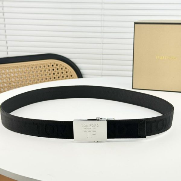 Larghezza motivo croce Tom Ford 3,5 cm