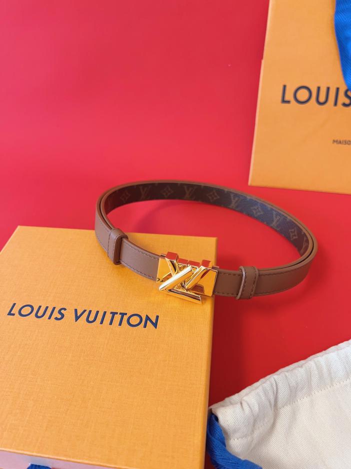 replica,repliche,fake,1:1,earrings,bracelet,ring,jewelry LOUIS VUITTON 2.0 largo M8619 replica,repliche,fake,1:1,earrings,bracelet,ring,jewelry LOUIS VUITTON 2.0 largo M8619
