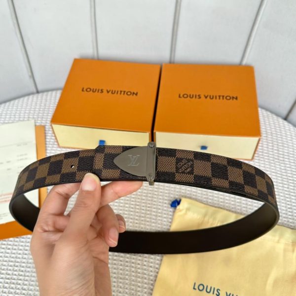 replica,repliche,fake,1:1,earrings,bracelet,ring,jewelry Cintura boutique da donna LOUIS VUITTON larghezza 35