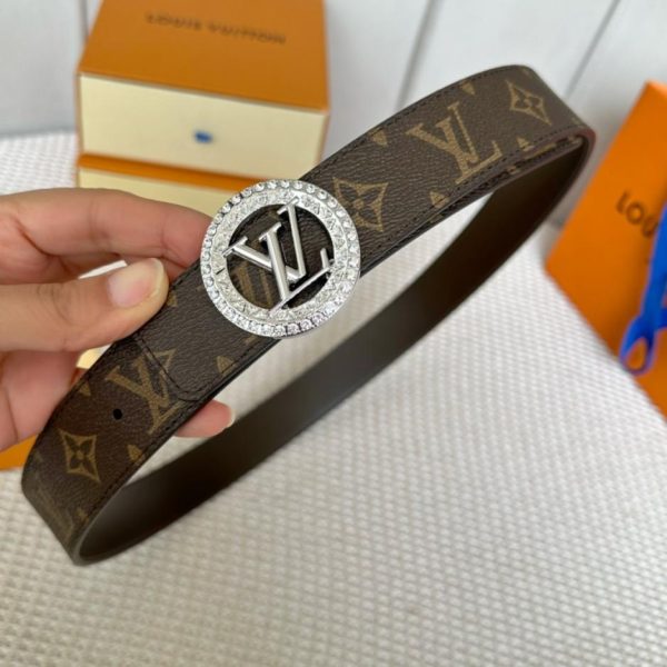 replica,repliche,fake,1:1,earrings,bracelet,ring,jewelry Cintura boutique da donna LOUIS VUITTON larghezza 35