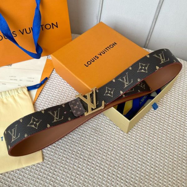replica,repliche,fake,1:1,earrings,bracelet,ring,jewelry Nuova cintura LOUIS VUITTON da uomo